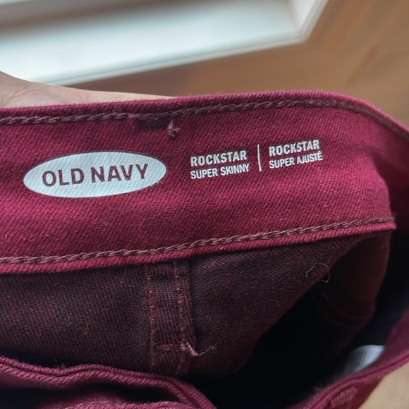 Old Navy Rockstar super skinny jeans - Picture 2 of 3